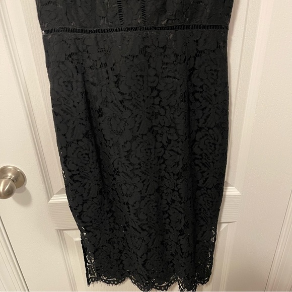 Lace Dress - Picture 3 of 5